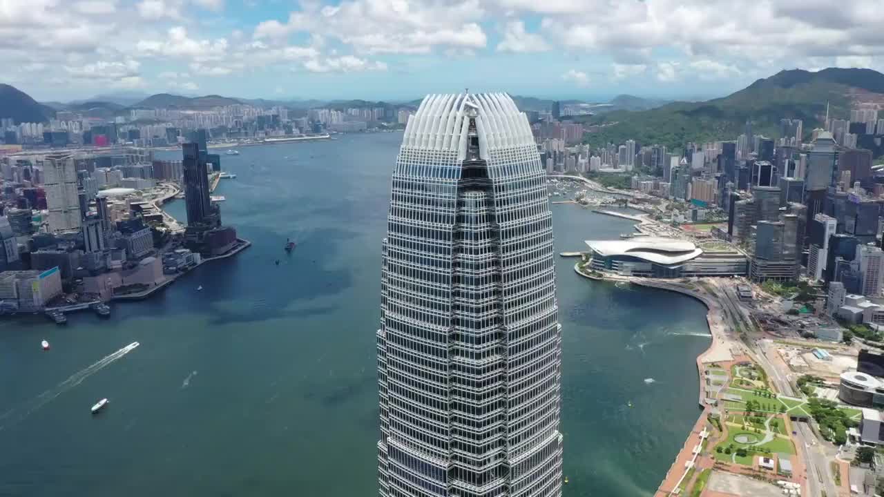 香港标志性摩天大楼城市拥挤的高楼海港全景中国