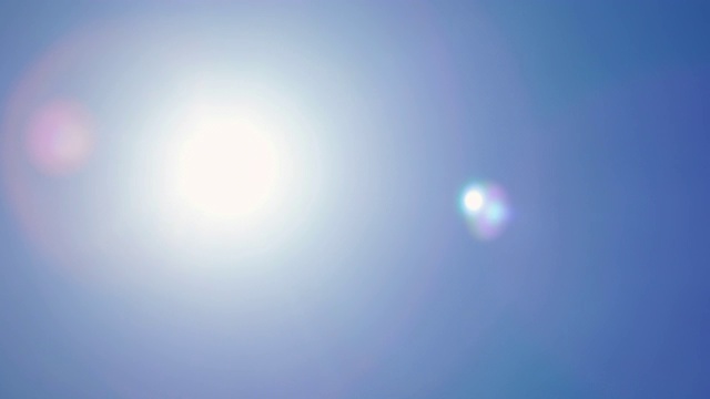 太阳对天空平移拍摄