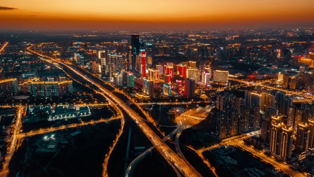 详情图-日落时城市交通的鸟瞰图