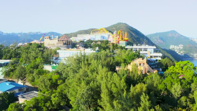 香港公园。它以美丽的海景而闻名