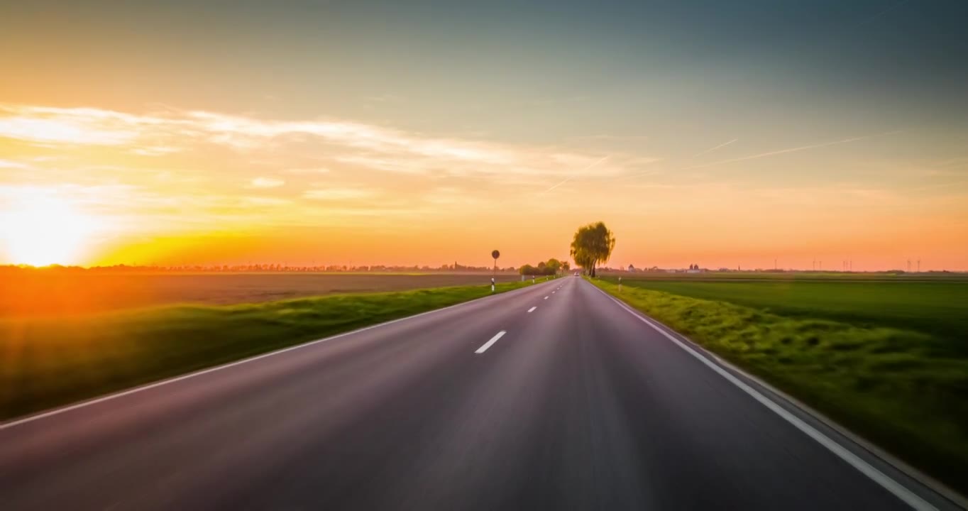 详情图-在德国的乡村道路上开车