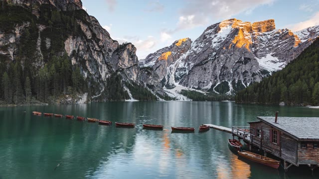 詳情圖-意大利Dolomites的Lago,di,braes從白天到夜晚的時(shí)間流逝