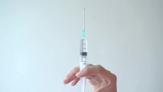 注射器填充注射药物