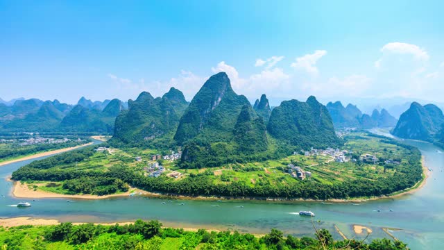 桂林山水，漓江和喀斯特山脈，廣西，中國。