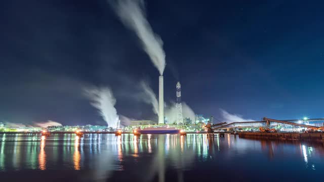 爱媛县四国中央市工厂夜景的延时视频