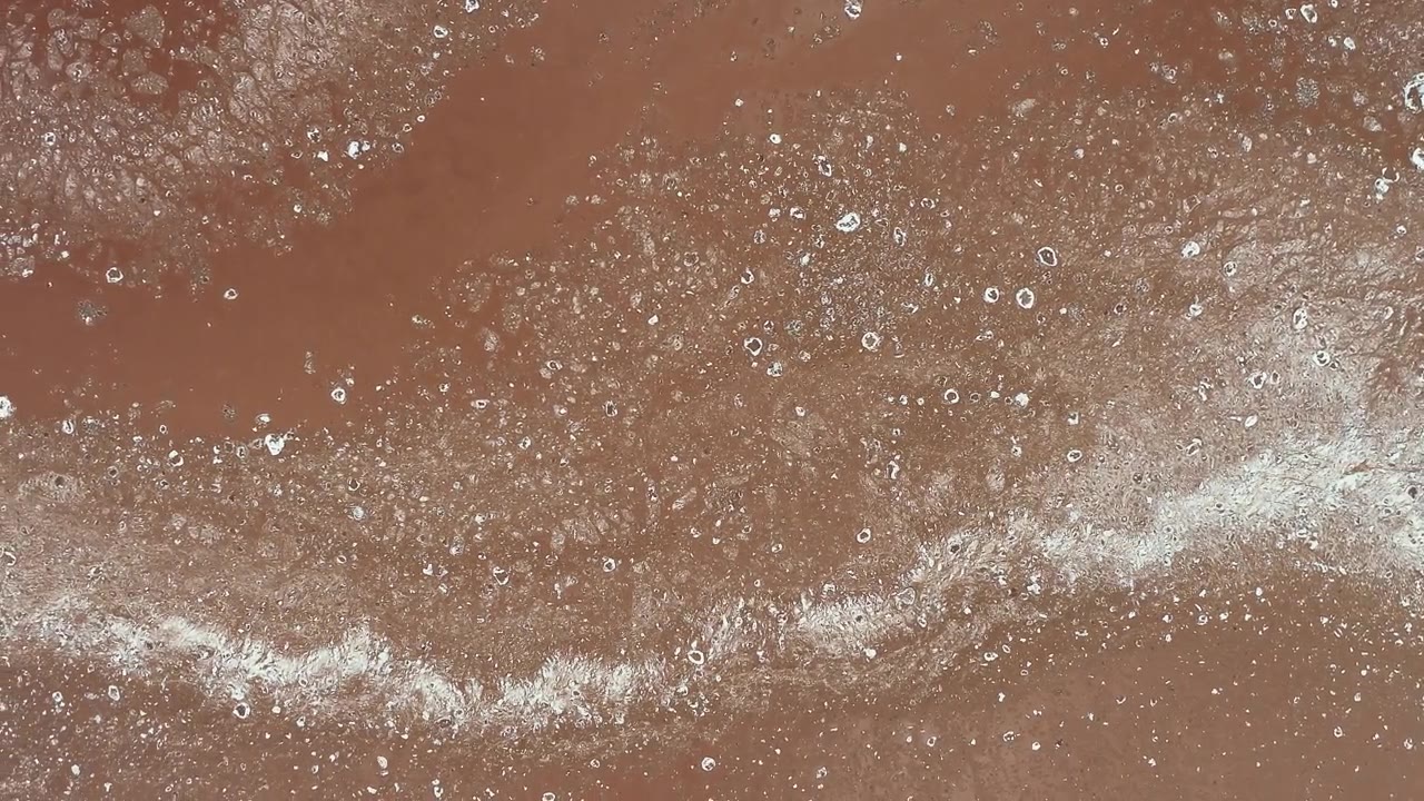 详情图-潮汐河上的浮冰