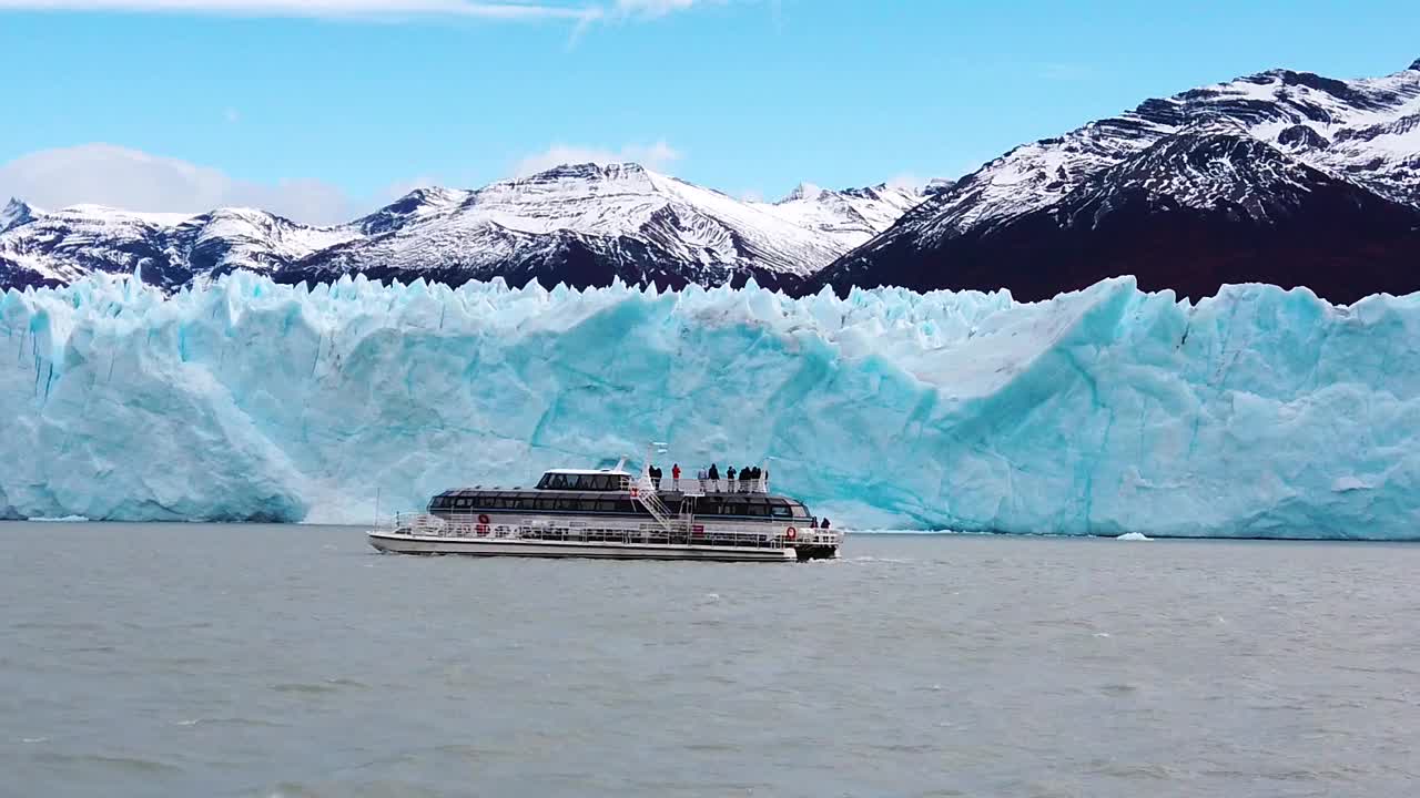 灰湖全景，巴塔哥尼亞，智利?；疑陌退缒醽啽? loading=