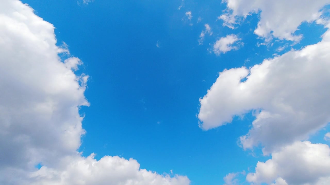 详情图-蔚蓝多云的天空时光流逝