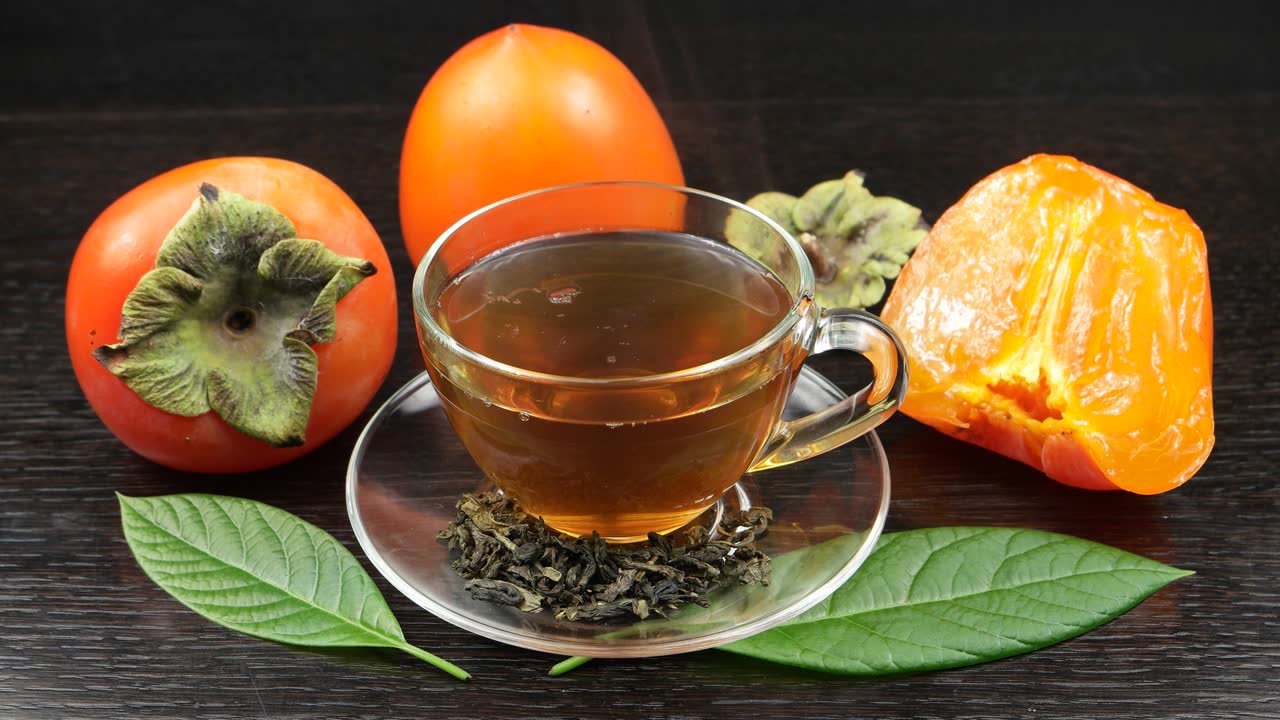 詳情圖-一杯帶柿葉的熱茶