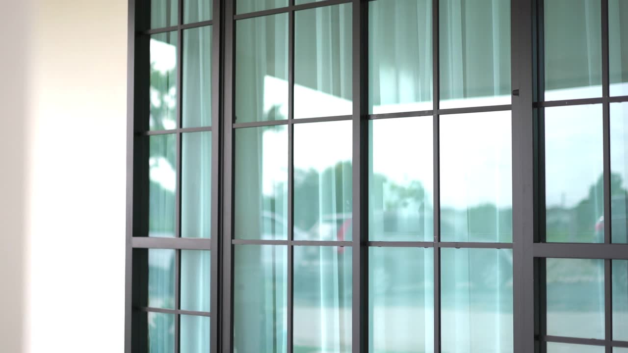 詳情圖-家門(mén)口的滑動(dòng)門(mén)