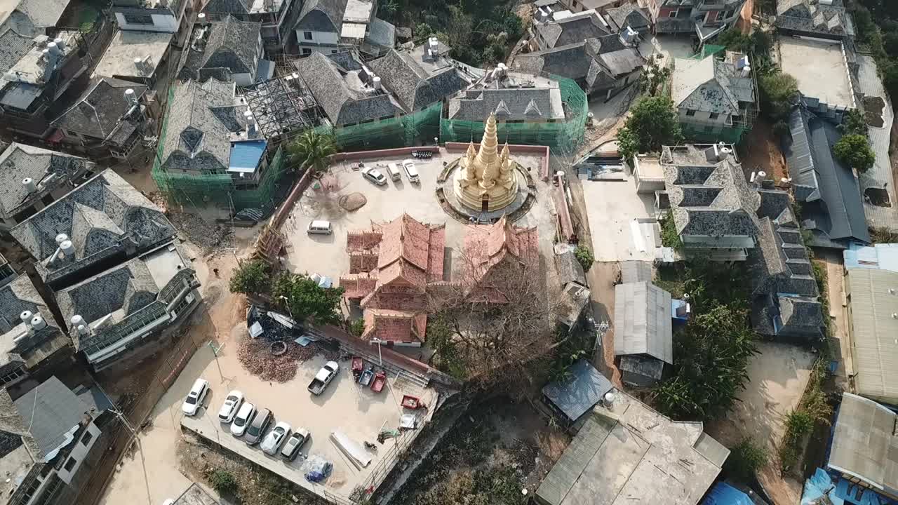 云南中国少数民族传统历史村鸟瞰图。