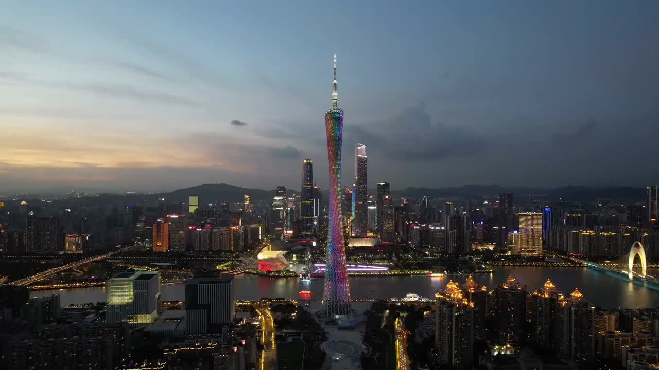 放大中国广州的广州塔