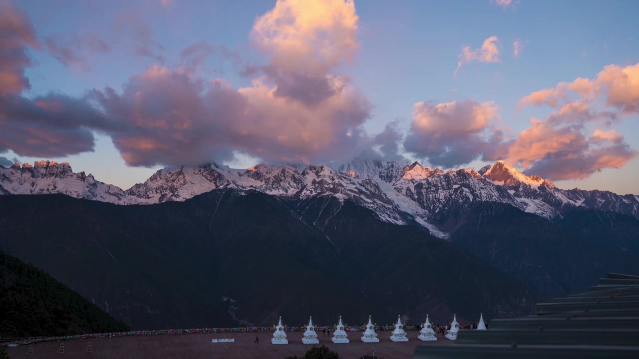 详情图-延时摄影，美丽雪山