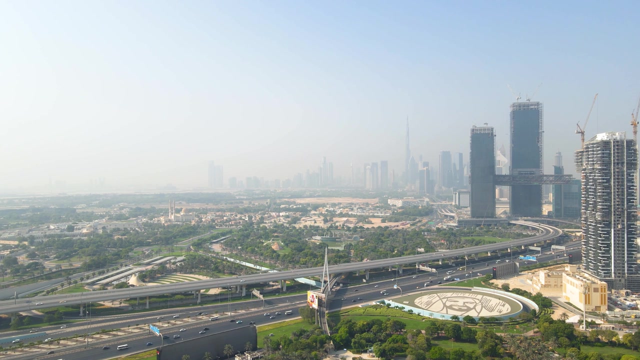 详情图-迪拜框架鸟瞰图，市中心的天际线上升在阿拉伯联合酋长国