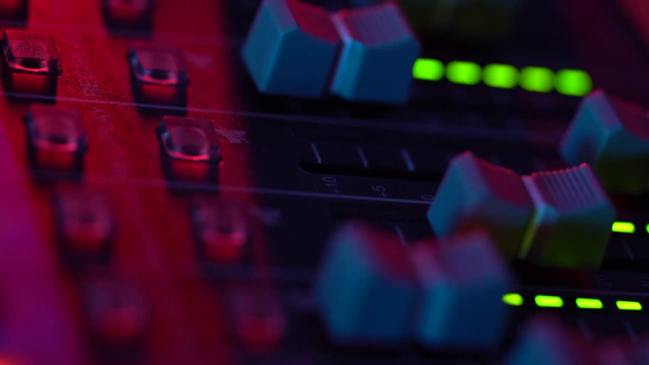 LED指示灯夜总会派对调音台或Dj台音量电平信号