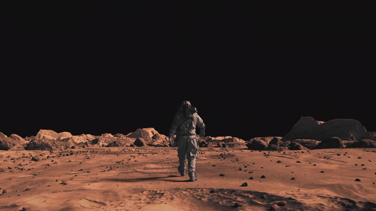 詳情圖-下面的照片是勇敢的宇航員穿著太空服自信地行走在火星表面?；鹦潜砻?，散布著小巖石和紅色沙子。橘紅色的火星景觀，火星表面，沙漠，懸崖，沙子。
