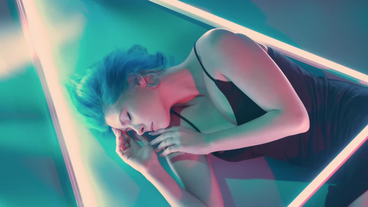 寂寞女人思念，分手伤心霓虹
