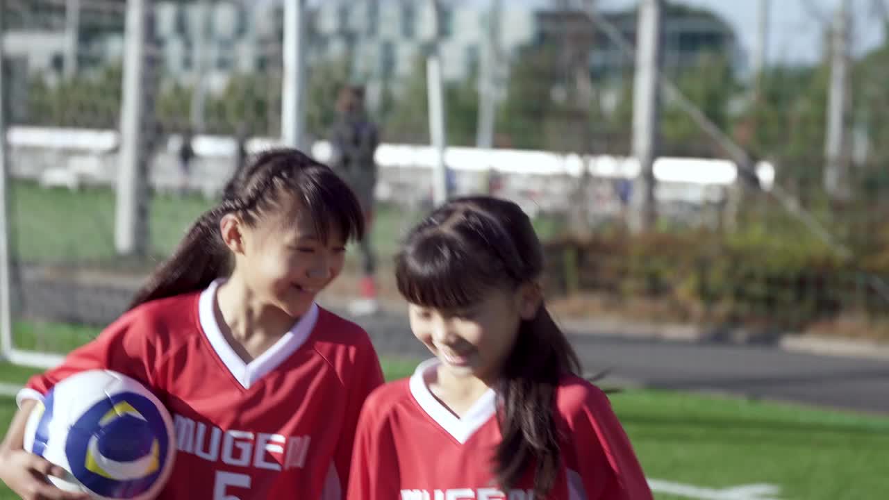 女子足球队。