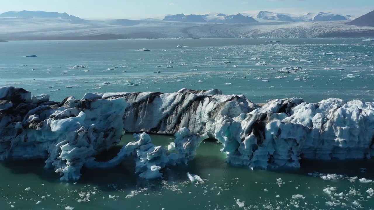 详情图-Jökulsárlón冰川泻湖鸟瞰图