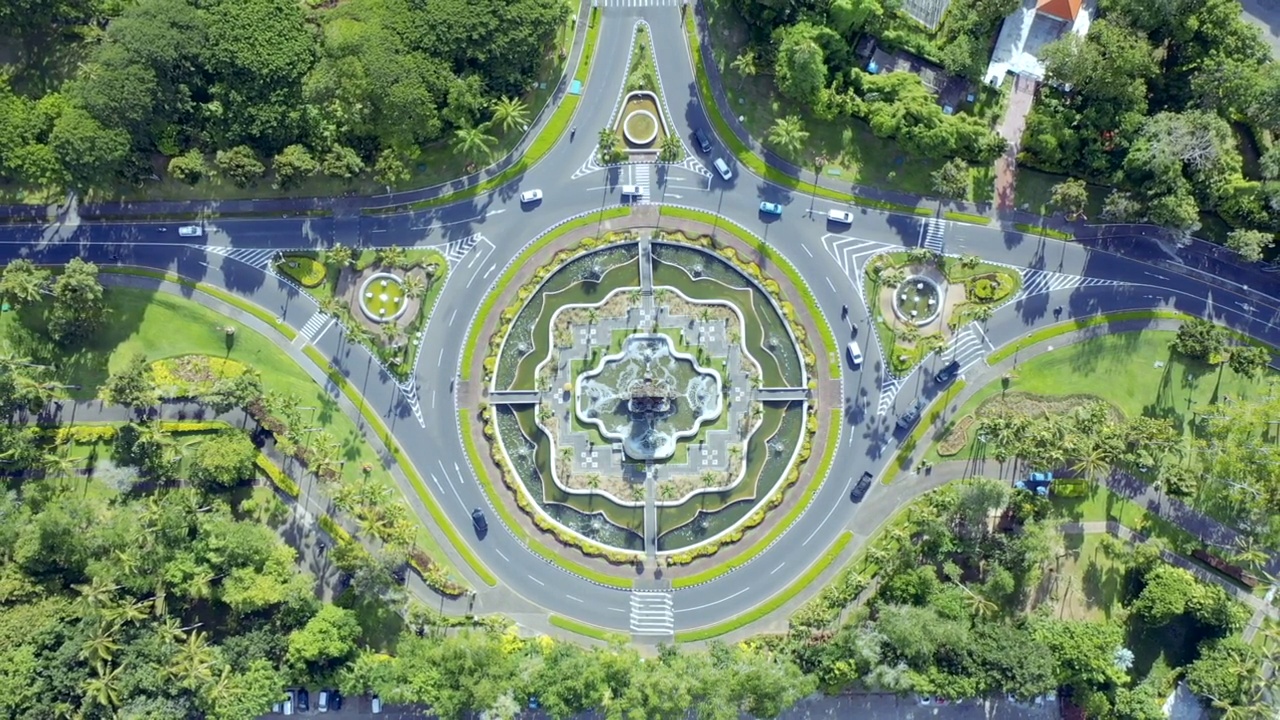 巴厘岛努萨2号古曼荼罗纪念碑