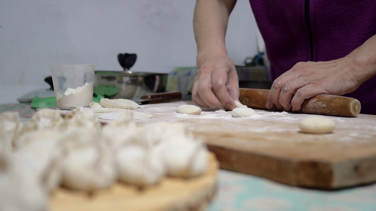 烹饪中国饺子(饺子)
