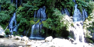 瀑布和河流，Doryu瀑布