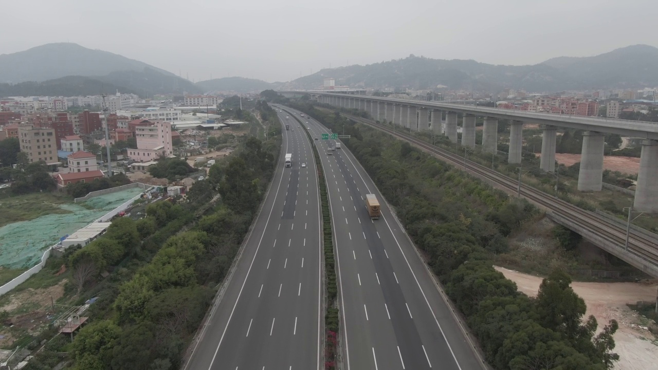 坏天气,公路