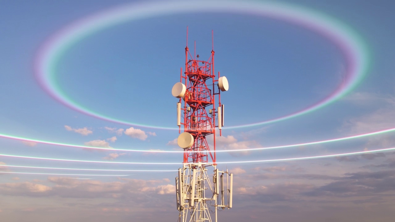 电信塔采用5G技术，动画数字无线信号