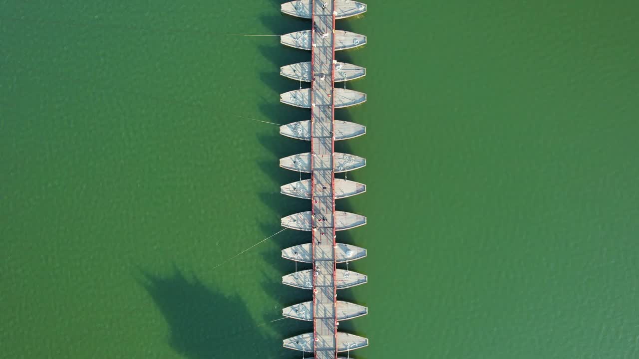 航拍;中国广东省潮州市广济大桥
