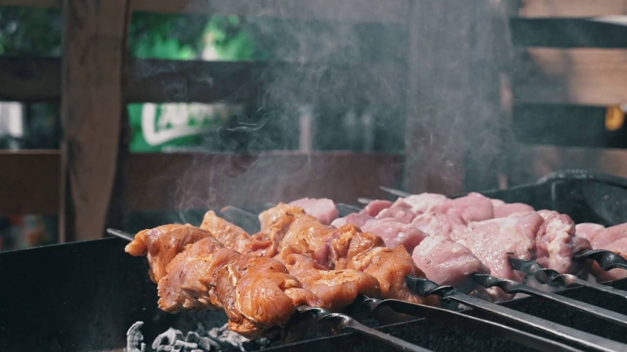 詳情圖-烤肉是在烤串和燒烤在自然