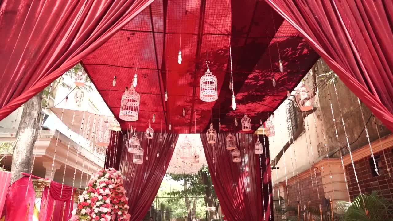 婚禮的大門