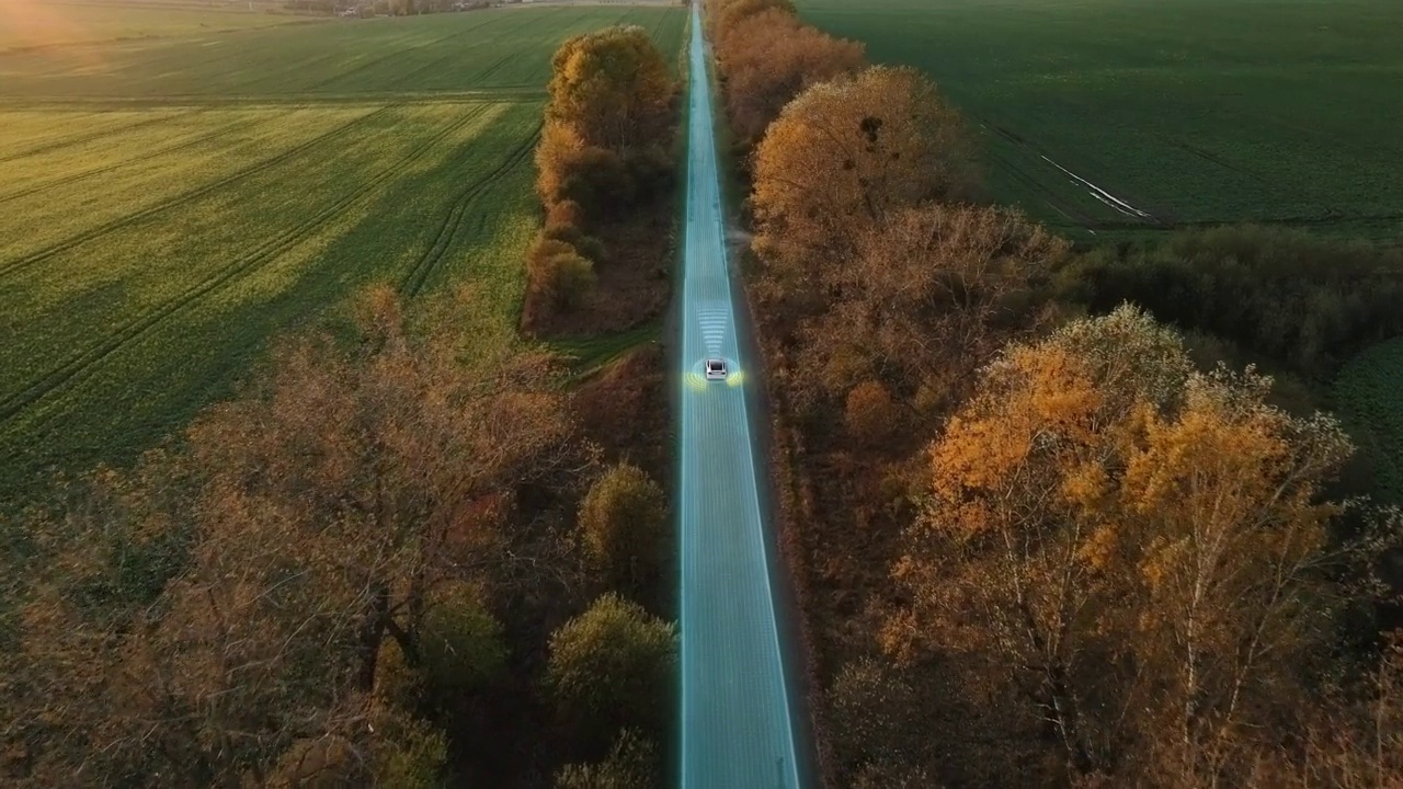 自动驾驶电动汽车在道路上行驶。动画可视化传感器扫描前方道路的车辆，危险，速度限制。人工智能实现数字化并分析未来道路