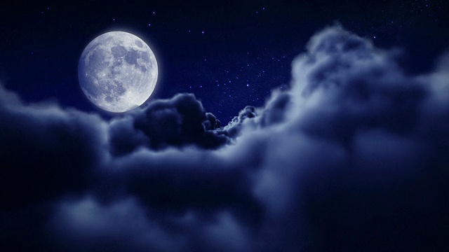 詳情圖-圣誕老人在滿月上空飛翔。