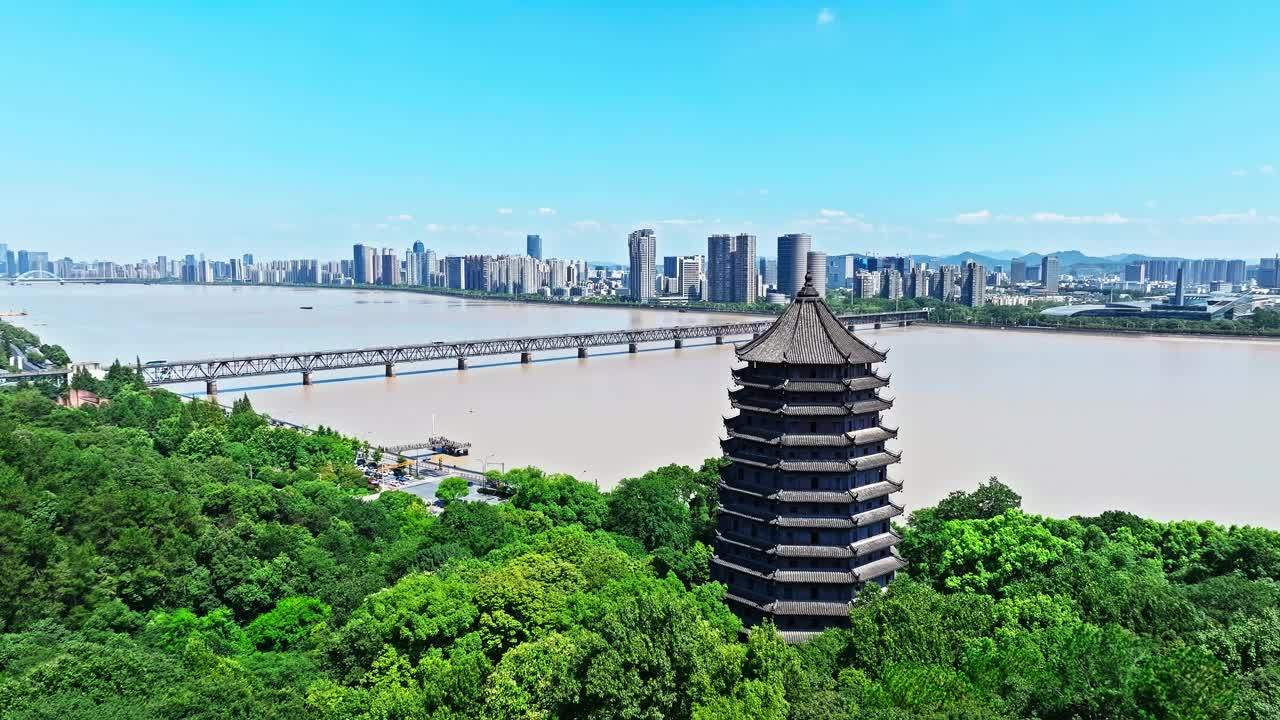 古六和塔和杭州的城市天际线