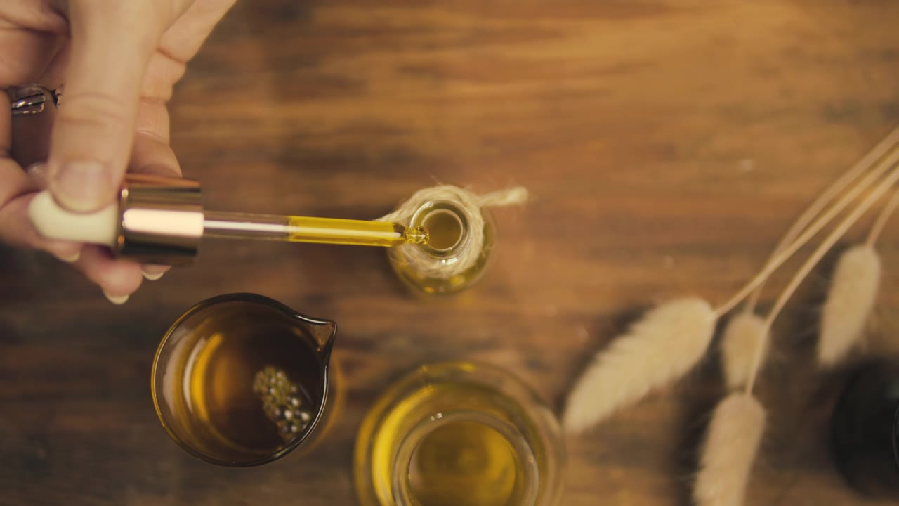詳情圖-由天然油脂制成的手工肥皂。吸管。