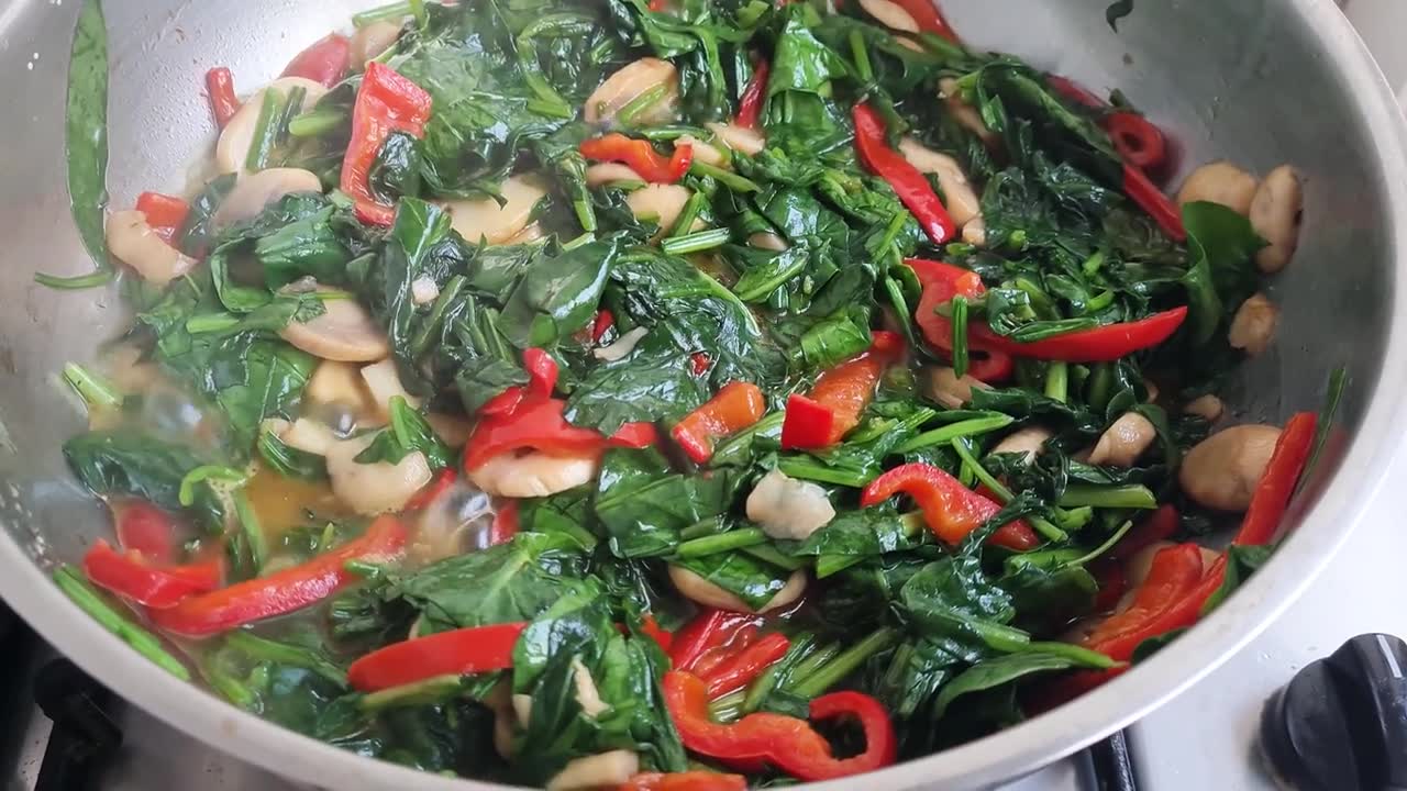 详情图-烹饪菠菜