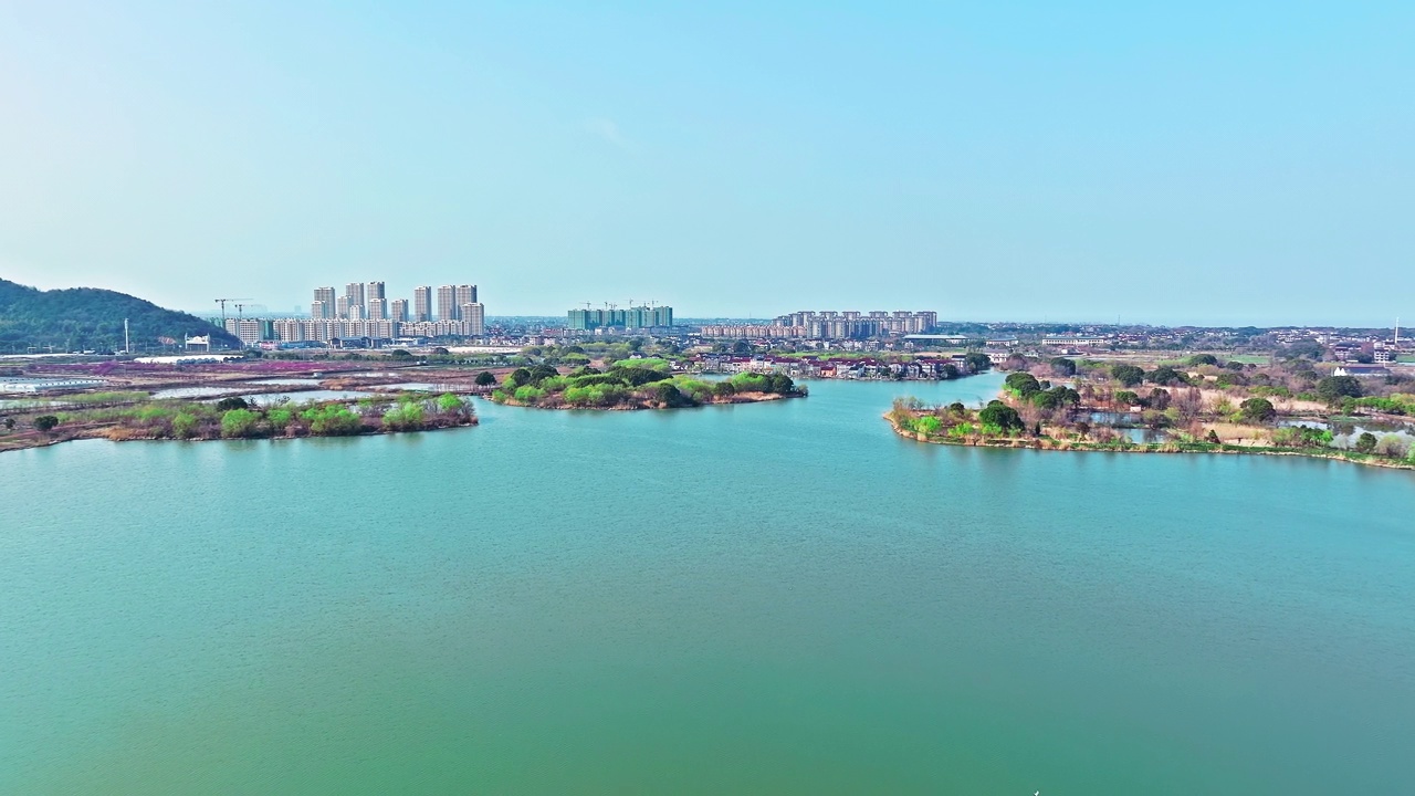 湖州湖水清澈，天际线美景