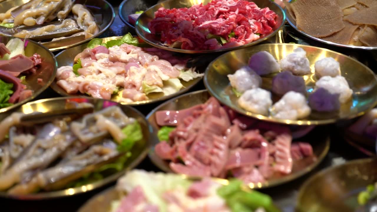 详情图-新鲜的火锅，丰富多样的火锅菜肴