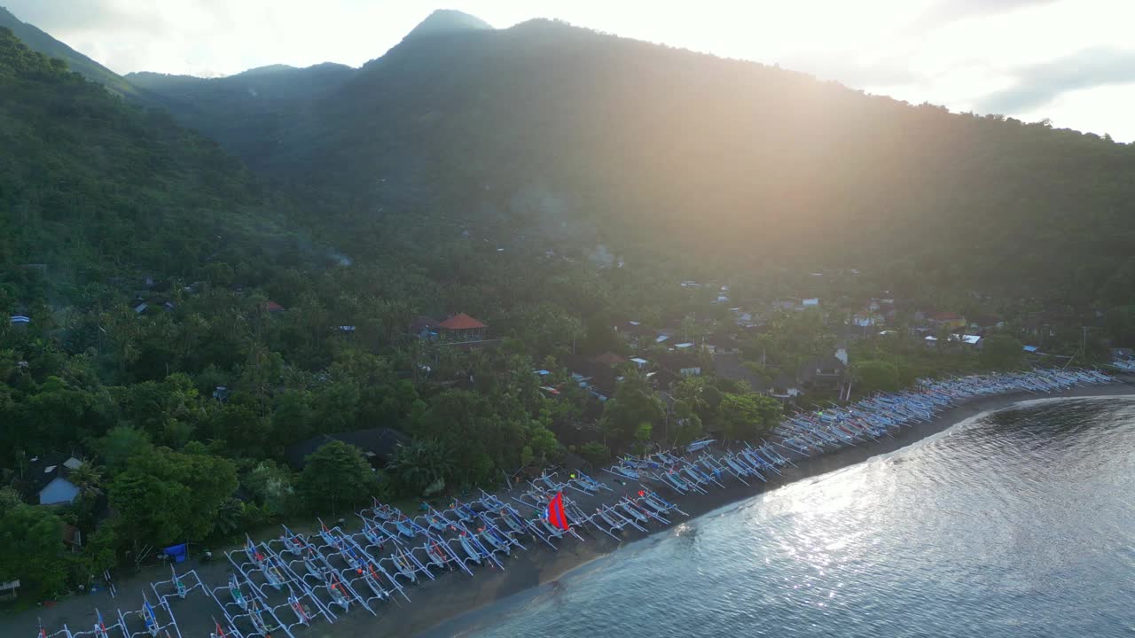巴厘岛的渔船。