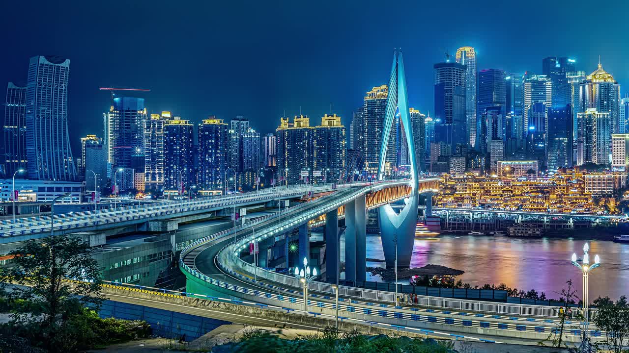 重庆千四门嘉陵江大桥与建筑天际线的延时拍摄