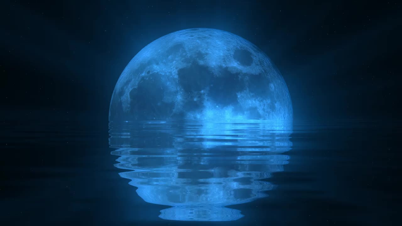 满月和新月的相位在繁星点点的天空和水波上发出明亮的霓虹光芒，闪烁着霓虹光芒围绕着月亮。屏幕保护程序的广告和空间的产品。满月派对背景