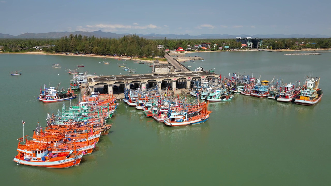 泰国小镇渔村Prachuap Khiri Khan泰国