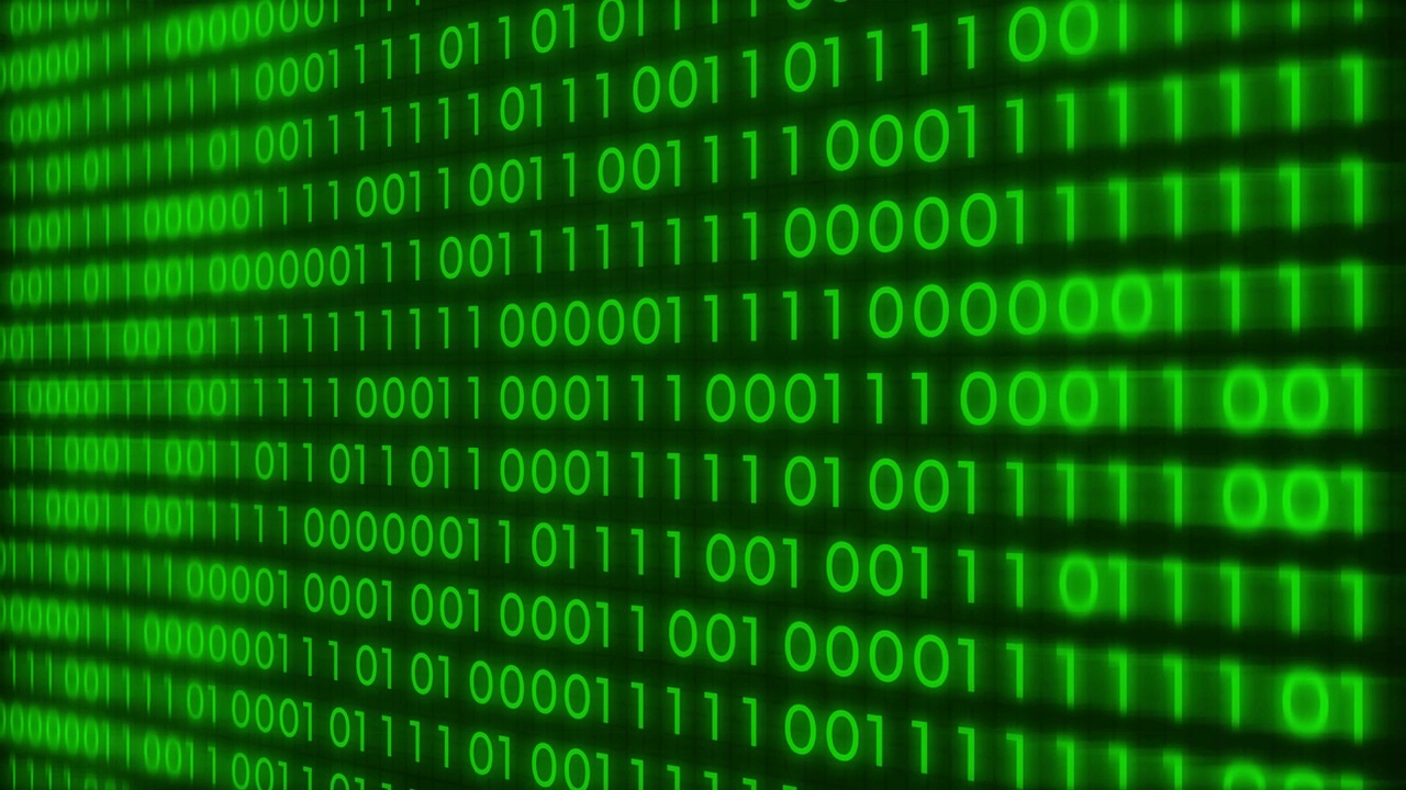 详情图-4K绿色二进制码电脑数字在屏幕上移动，数字串信息流大数据滚动。算法二进制，数据编码，解密和编码，行矩阵绿色。
