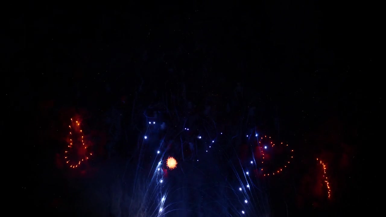 详情图-金色烟花庆祝周年独立日晚上庆祝国庆节。2024年新年派对时间倒计时。2024年新年快乐，7月4日放假节概念