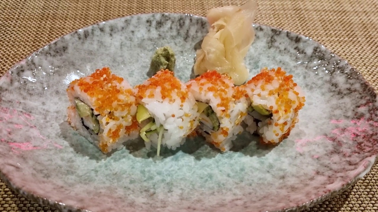 详情图-食物和饮食，餐馆里的日本寿司