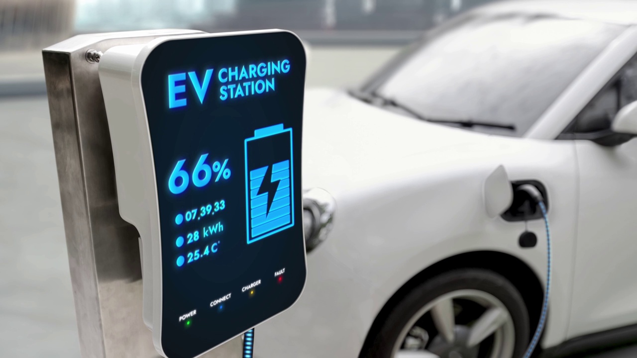 詳情圖-帶家庭充電站的電動汽車。細讀