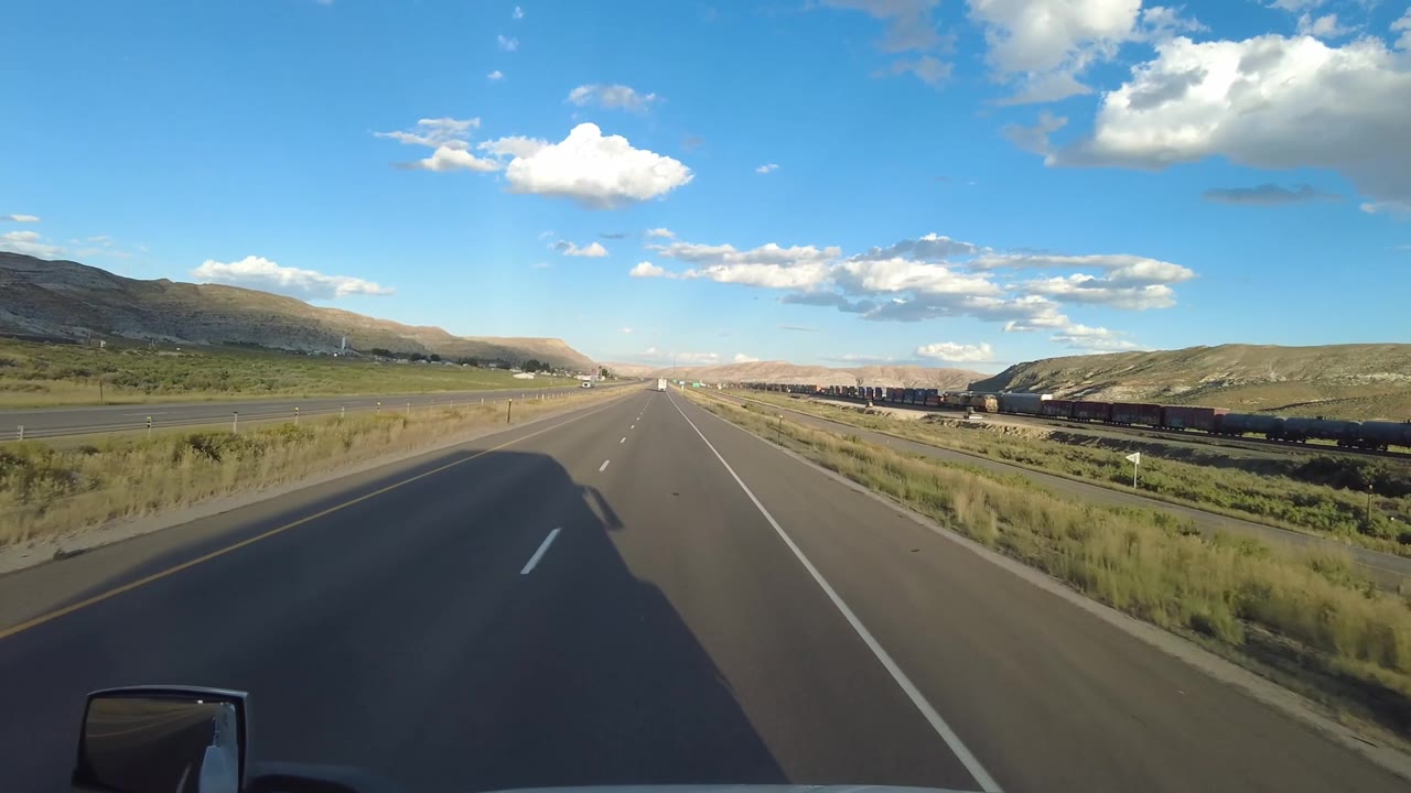 詳情圖-有交通的高速公路