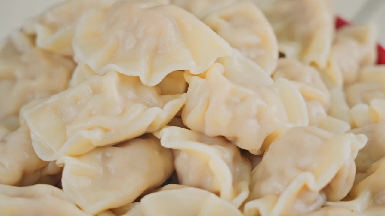 春节吃饺子，