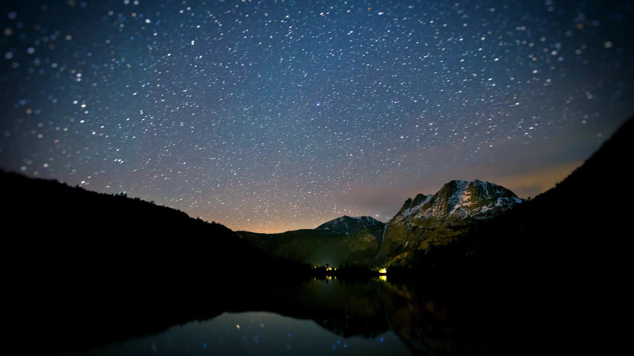 星星湖夜空时间流逝