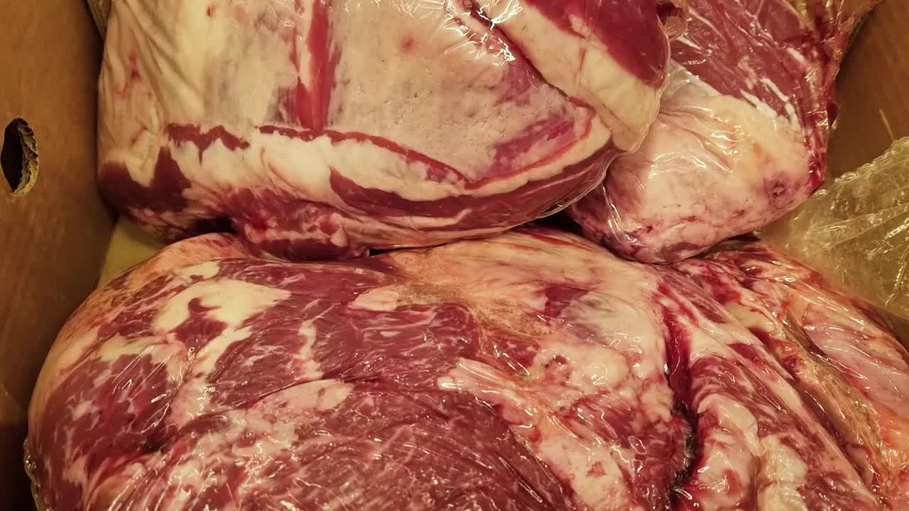 肉类猪肉，牛肉，家禽。零售业的特写